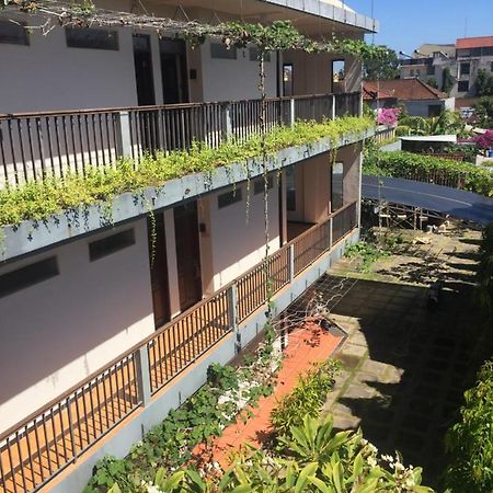 Pakerisan East Mansion Hotell Denpasar Eksteriør bilde